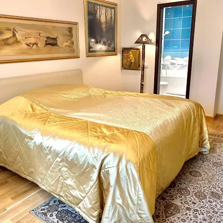 Apartment Little Italy